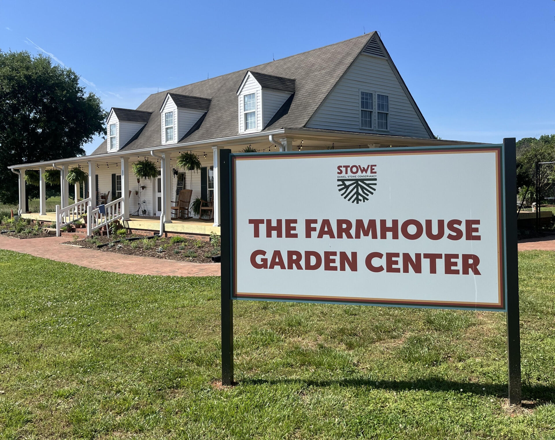Farmhouse Sign